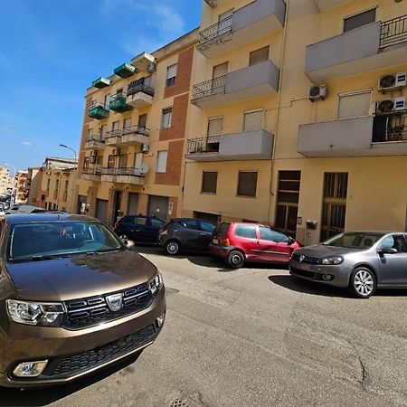 Valery House Apartment Cagliari Bagian luar foto