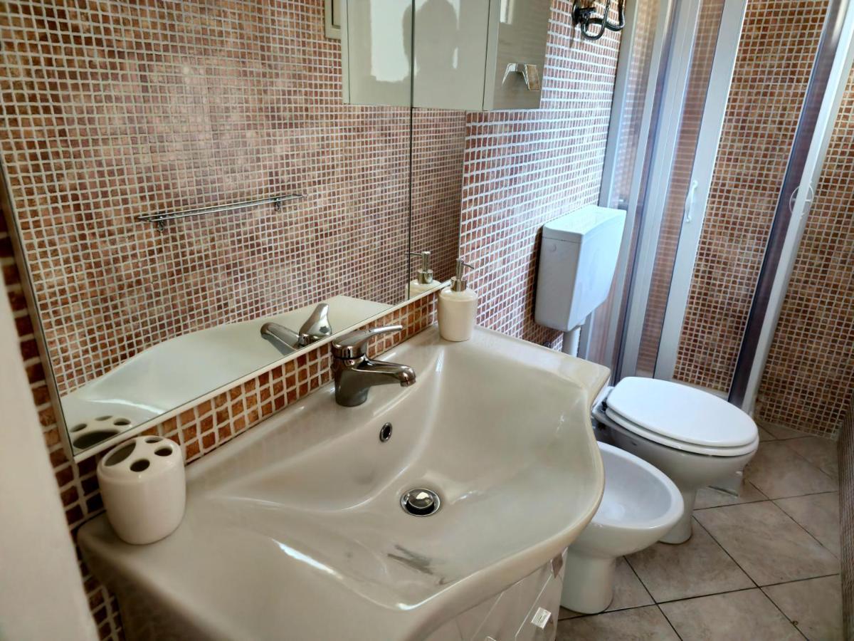 Valery House Apartment Cagliari Bagian luar foto