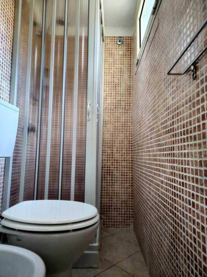 Valery House Apartment Cagliari Bagian luar foto